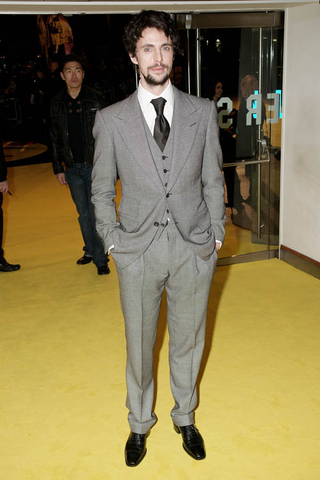 Illustration for article titled Ridiculously Handsome Men At Watchmen UK Premiere